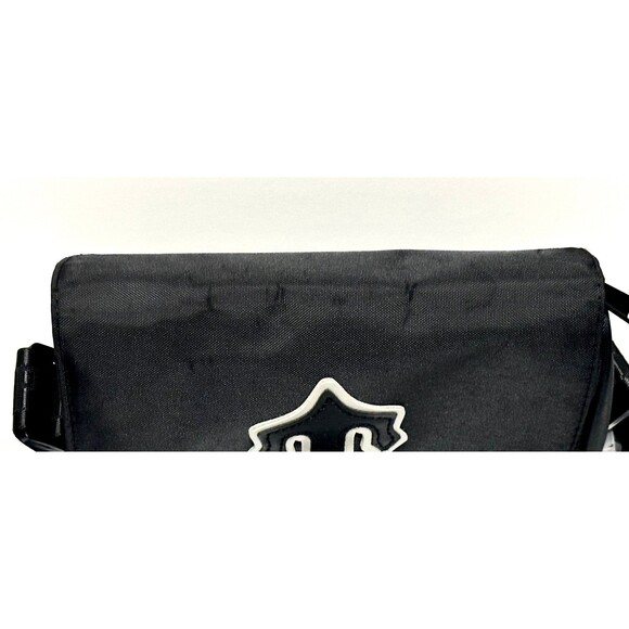 TRAPSTAR Crossbody Reflective Irongate Black Square Bag Nylon Adjustable Strap - Picture 6 of 9